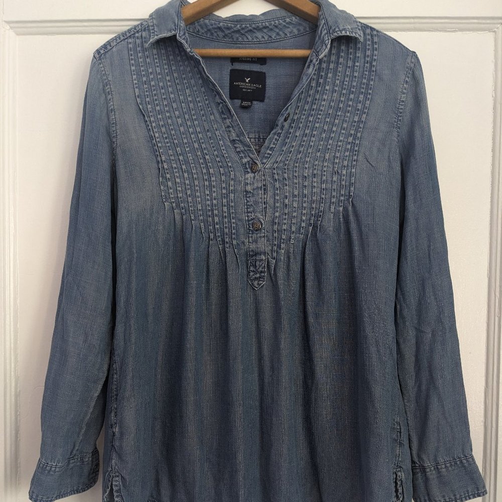 American Eagle jean oversized/jegging fit shirt
